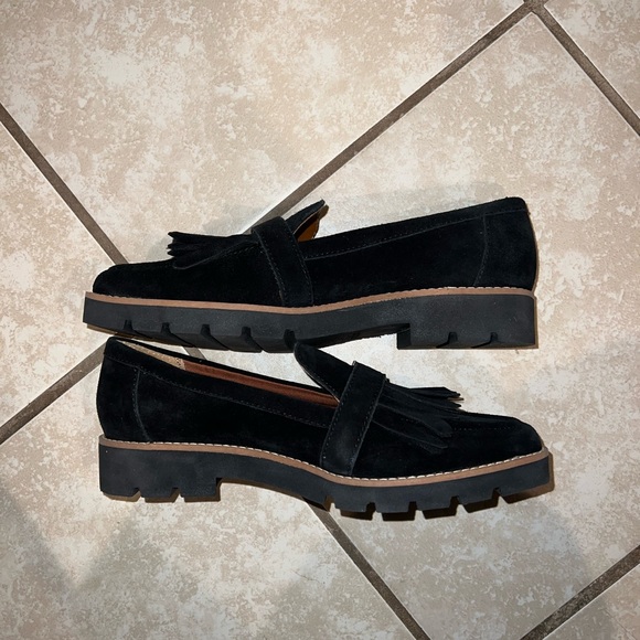 Never worn Franco Sarto Darius suede loafers. Size 8.5. Black. - Picture 3 of 4
